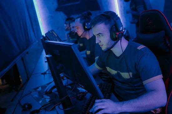 DNF手游周年庆新活动揭秘：神秘商店与天空合成器